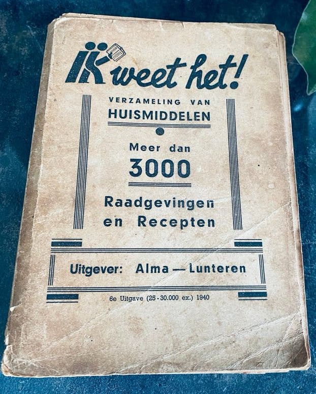 ZEER OUD BOEKJE, Antiek en Kunst, Antiek | Boeken en Bijbels, Ophalen of Verzenden