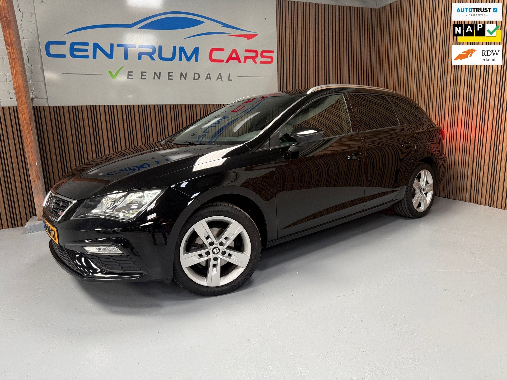 Seat Leon ST 1.0 TSI FR Ultimate Edition Nette auto! Carplay, Auto's, Gebruikt, Leon, Origineel Nederlands, Handgeschakeld