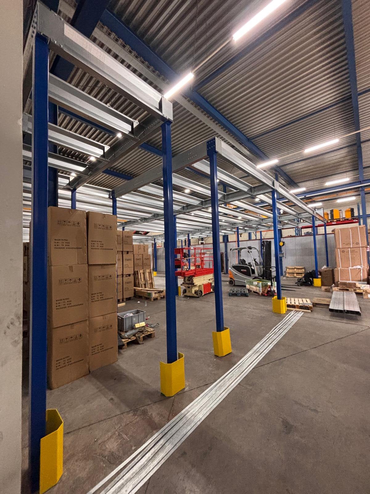 Nieuwe entresolvloeren alle maten., Ophalen