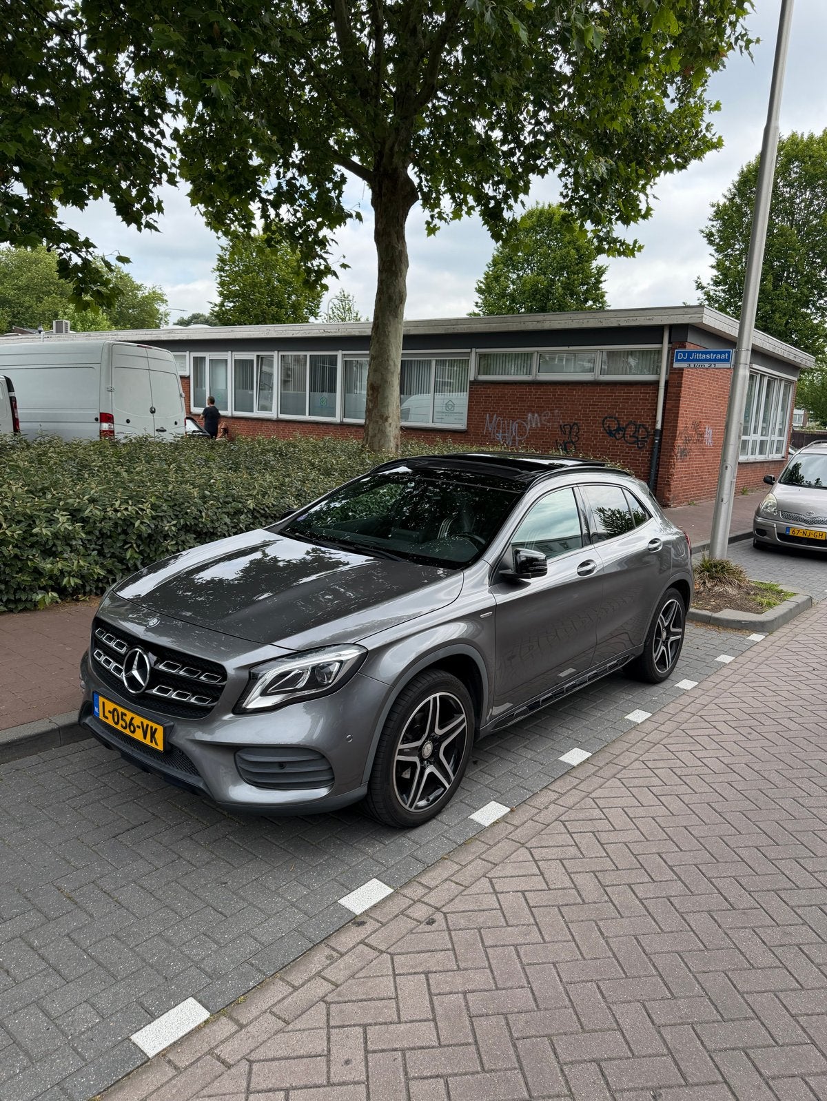 Mercedes-Benz GLA Gla200 1.6 115KW Aut7 2017 Grijs, Auto's, 715 kg, 1595 cc, 1335 kg, SUV of Terreinwagen