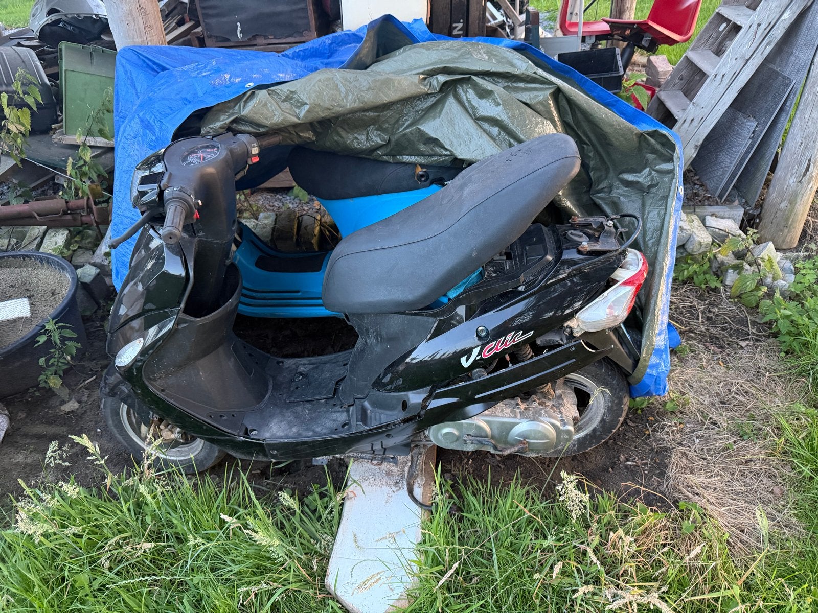 Peugeot Scooter - Ideaal voor onderdelen of opknapper, Fietsen en Brommers, Scooters | Peugeot, Ophalen, Tweetakt, Gebruikt, Overige modellen