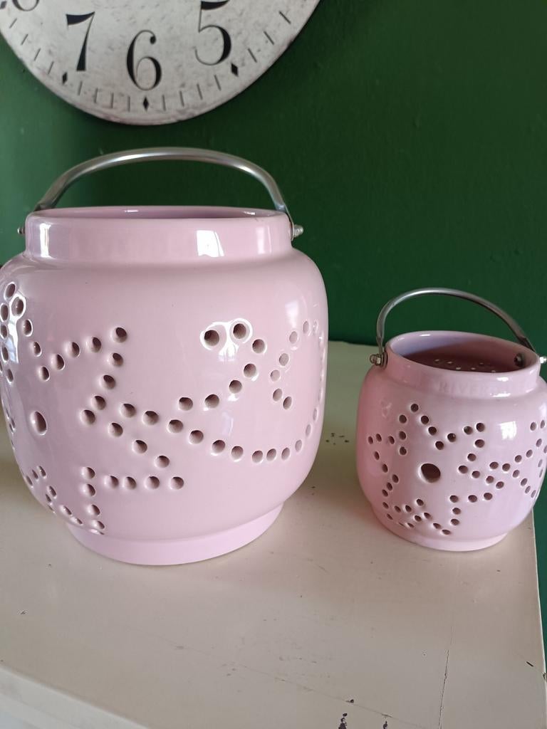 2 roze Riverdale windlichten, Ophalen of Verzenden, Zo goed als nieuw, Overige materialen, Minder dan 25 cm