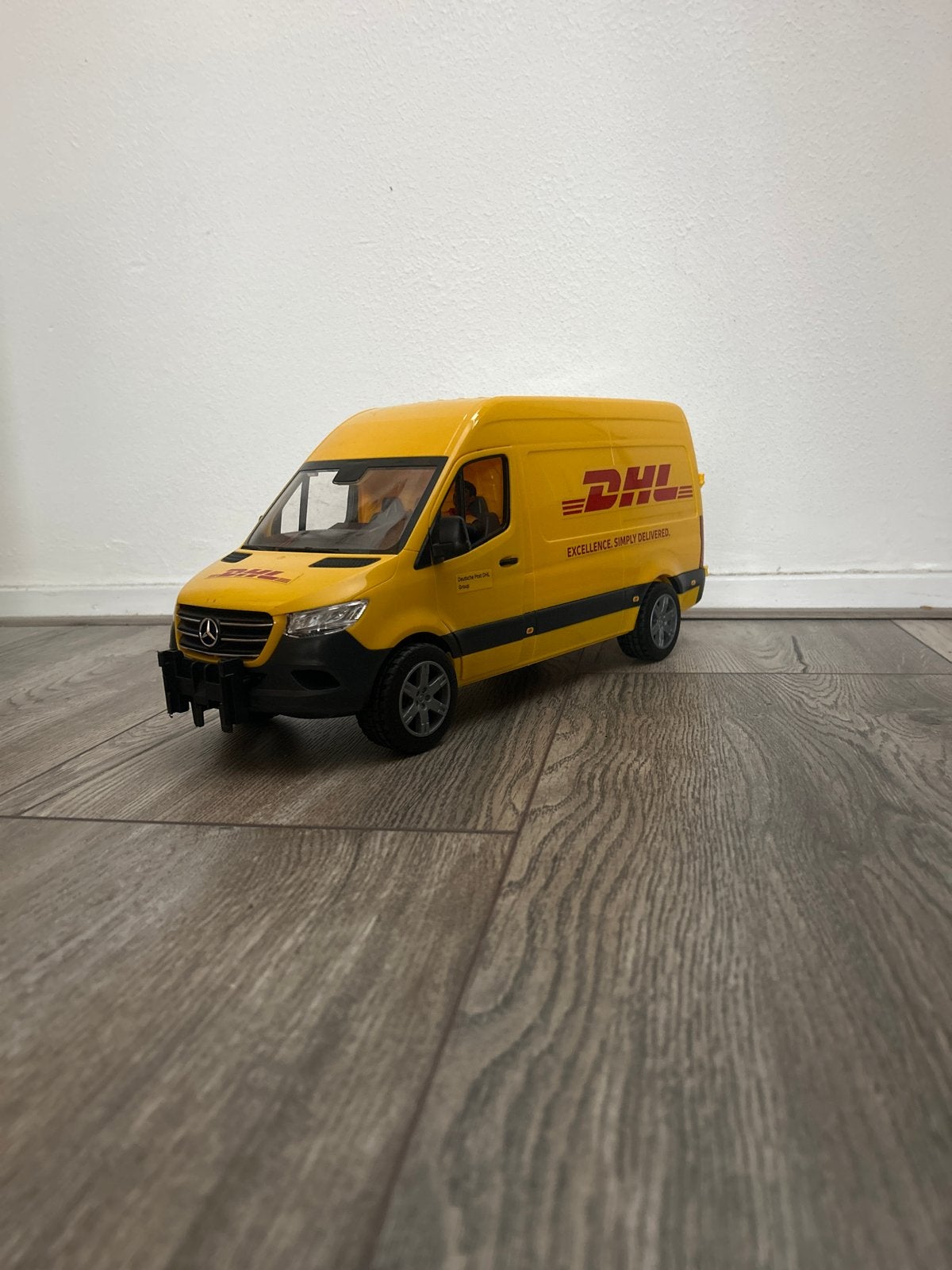 Bruder 2671 Mercedes-Benz Sprinter DHL bestelwagen, Ophalen, Zo goed als nieuw