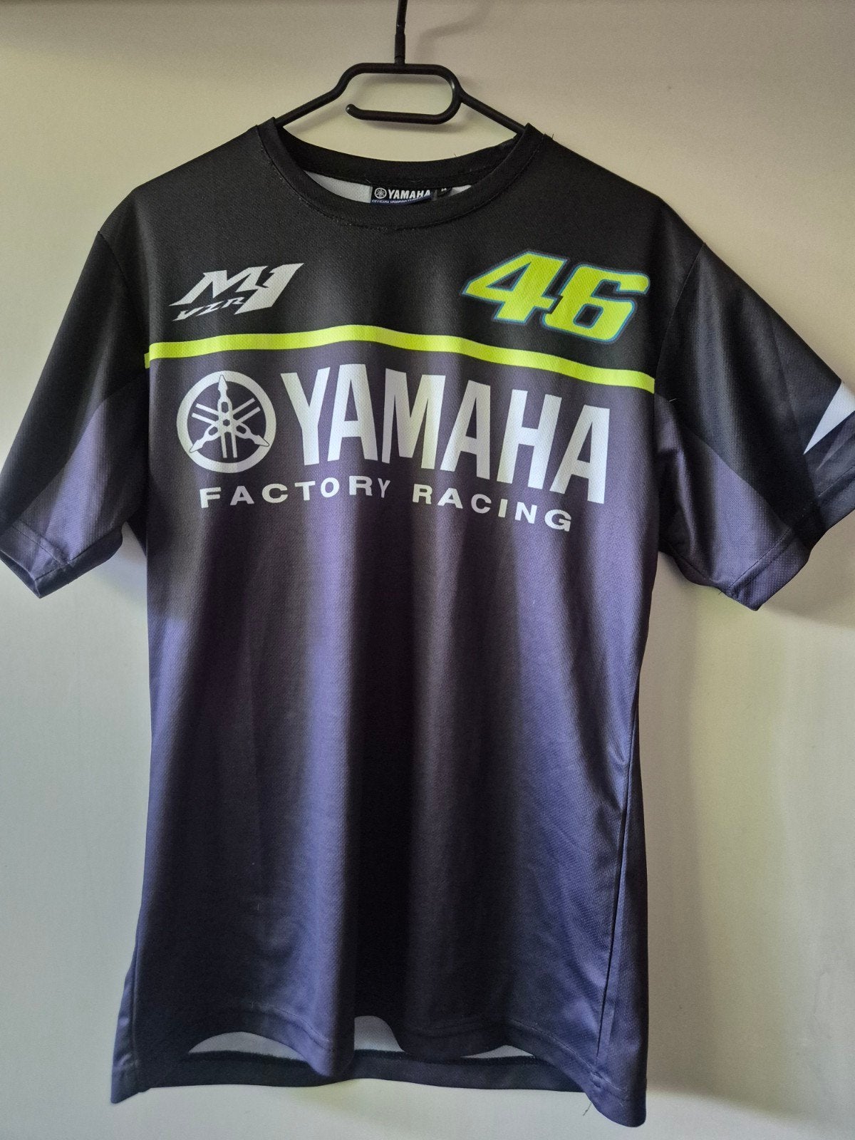 Valentino Rossi Yamaha shirt maat M - Zo goed als nieuw, Maat 48/50 (M), Zwart, Ophalen of Verzenden, Zo goed als nieuw
