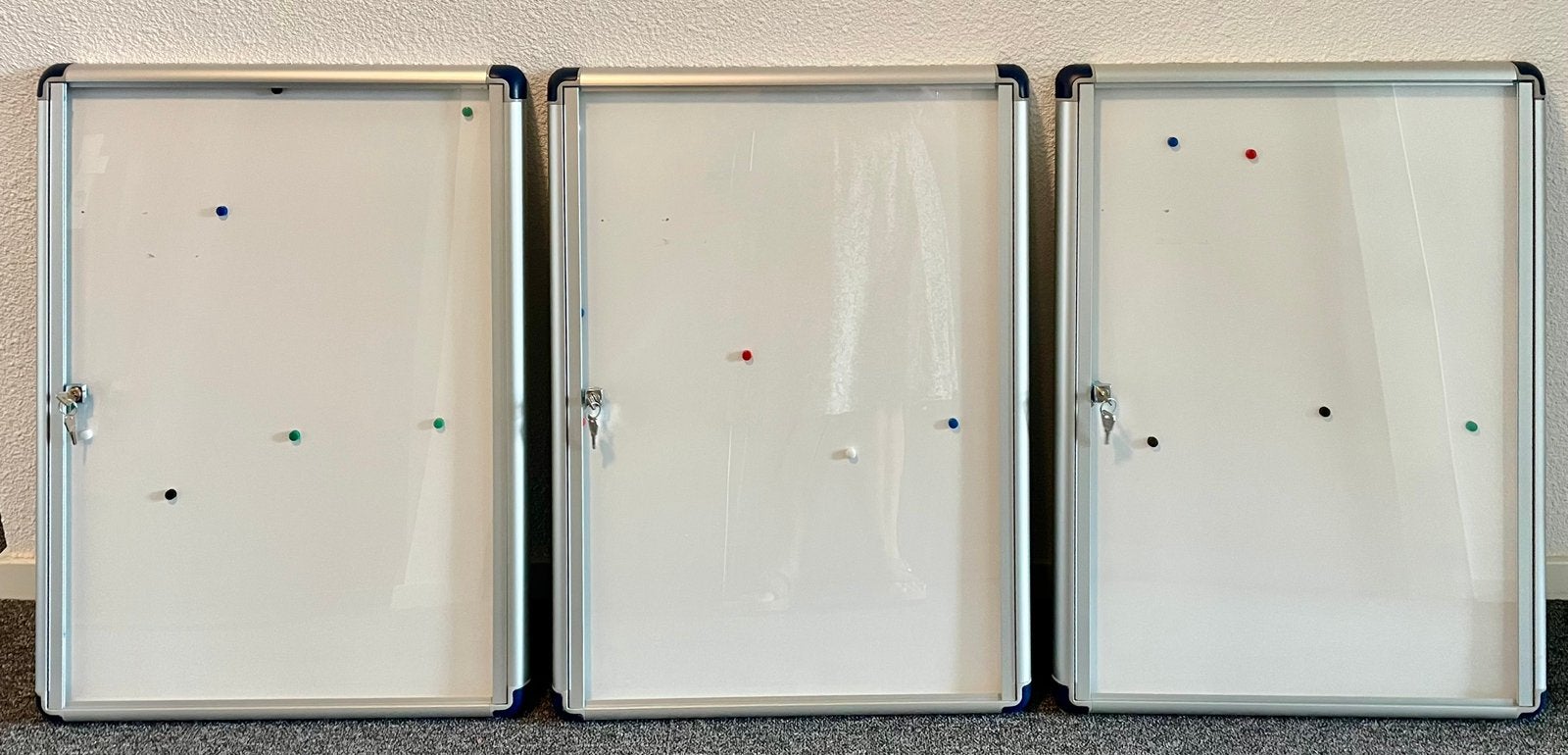 Indoor Vitrine Magnetisch 4 x A4 /51,5 (B) x 68,9 (H) cm, Ophalen of Verzenden, Zo goed als nieuw