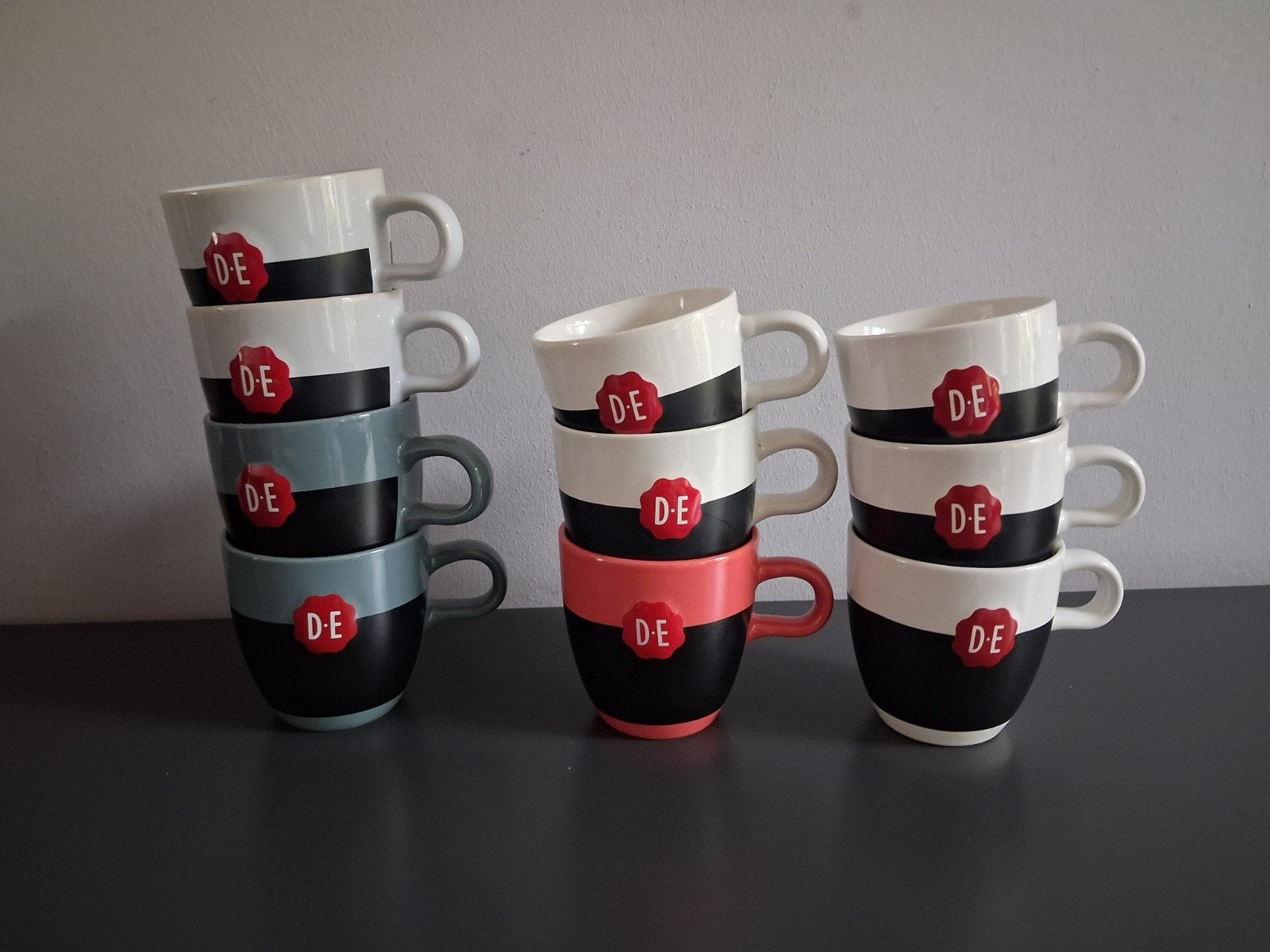 10x mok mokken douwe Egberts krijtmokken, Huis en Inrichting, Ophalen of Verzenden, Zo goed als nieuw, Overige stijlen, Kop(pen) en/of Schotel(s)