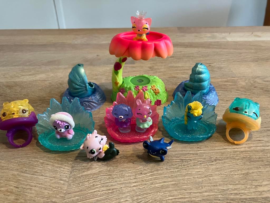 7 hatchimals, 2 ringen met licht zgan, Verzamelen, Ophalen of Verzenden, Zo goed als nieuw