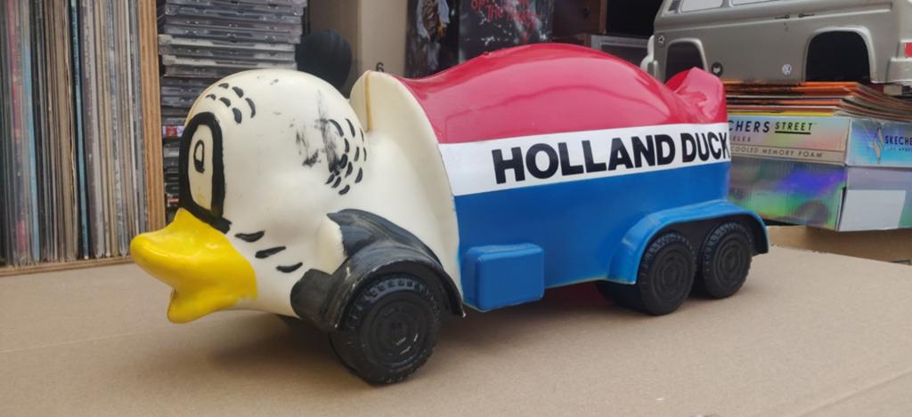 Holland duck vrachtwagen mascotte origineel, Verzamelen, Ophalen of Verzenden, Zo goed als nieuw