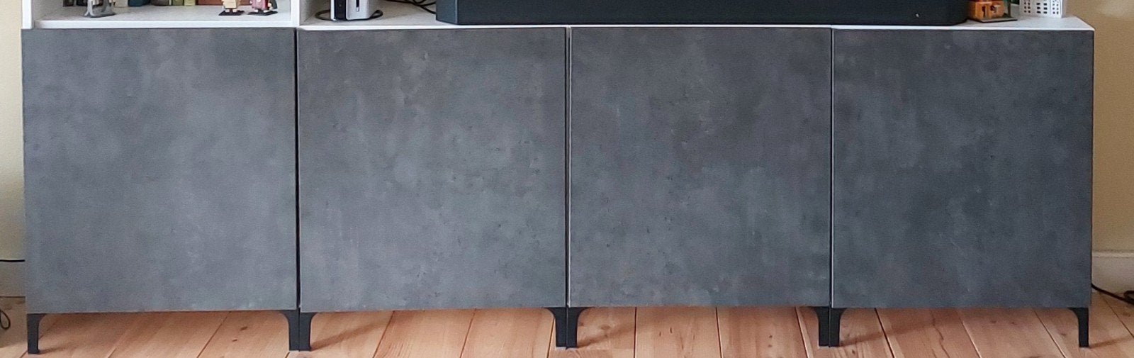 Kallviken ikea besta deurtjes betonlook, Ophalen, 50 tot 100 cm, Zo goed als nieuw, Minder dan 25 cm