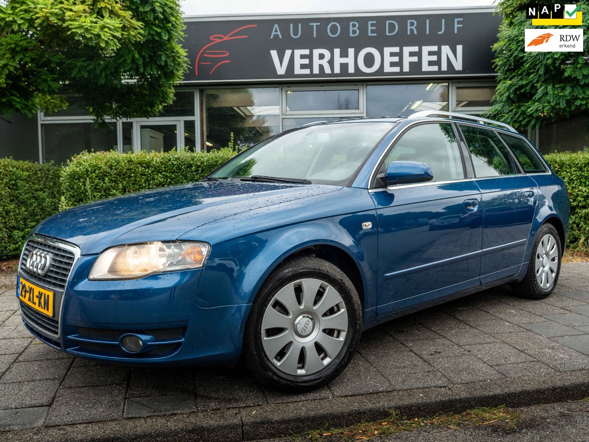 Audi A4 Avant 2.0 Advance | AUTOMAAT | CLIMATE / CRUISE | TR, Auto's, Audi, Gebruikt, 4 cilinders, 1984 cc, Blauw