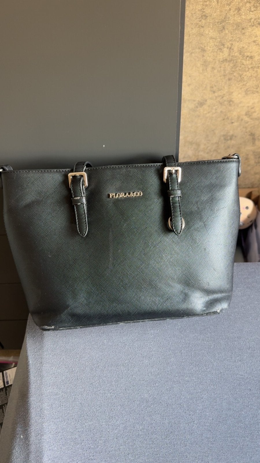 Flora en co handtas, Sieraden, Tassen en Uiterlijk, Ophalen, Gebruikt, Zwart, Handtas