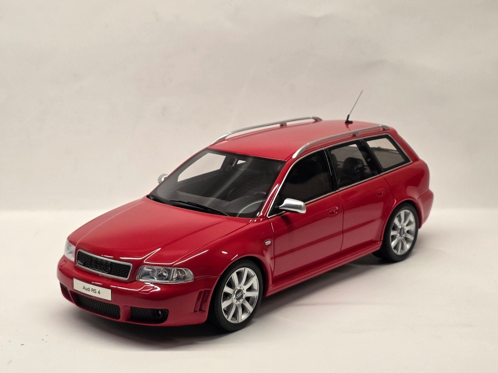 Ottomobile Audi RS4 B5 1:18, OttOMobile, Auto, Nieuw, Ophalen of Verzenden