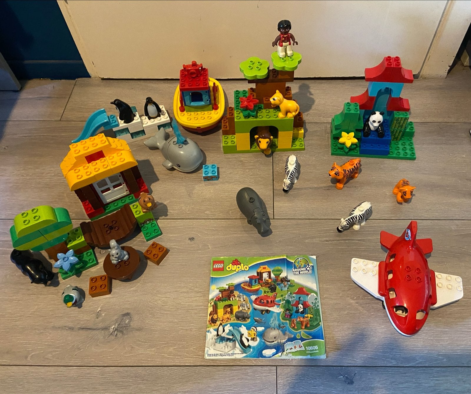 LEGO Duplo Around the World set COMPLEET, Kinderen en Baby's, Overige thema's, Ophalen of Verzenden, Zo goed als nieuw, Compleet