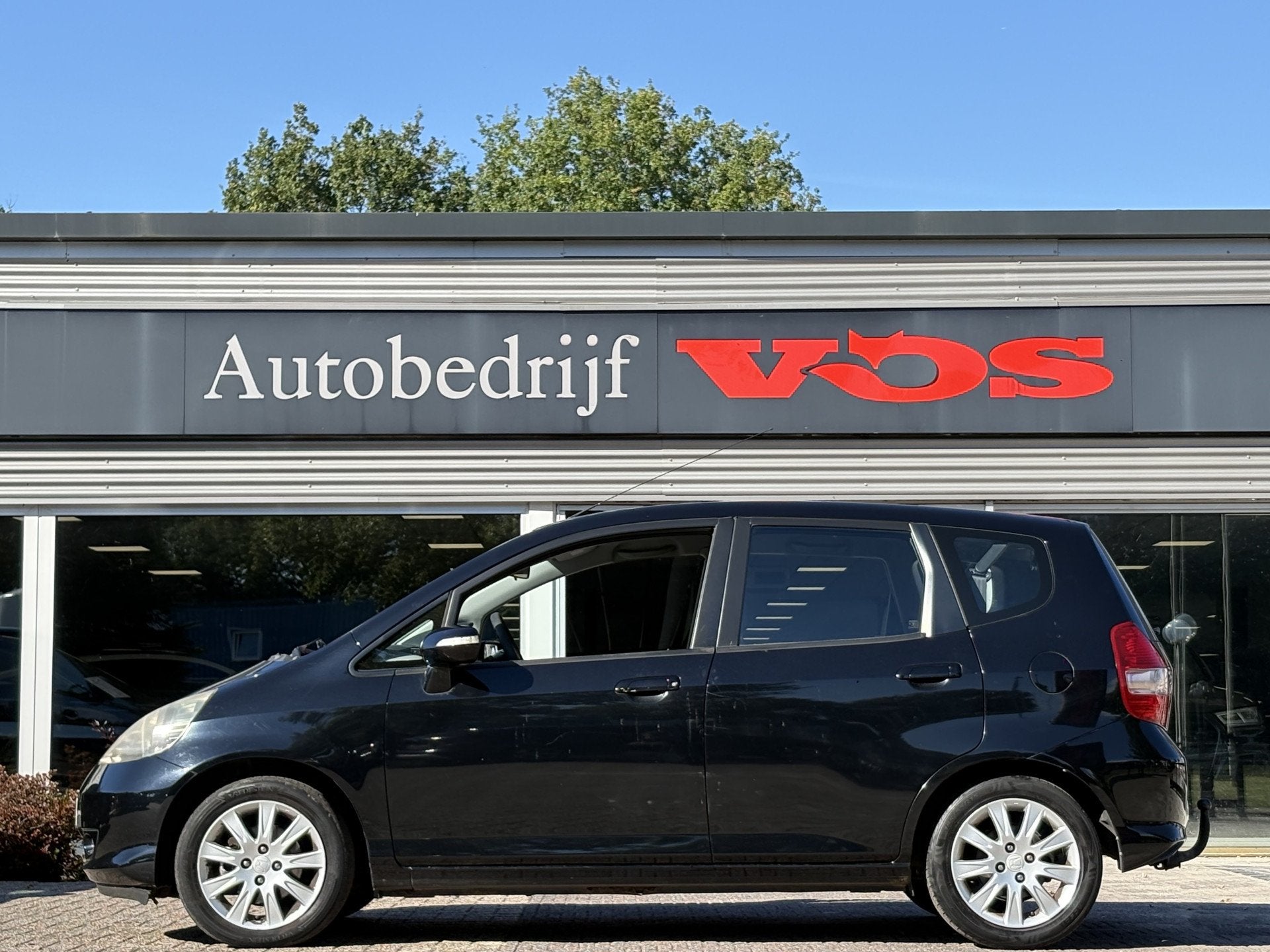 Honda Jazz 1.4 LS | Trekhaak | Climate Control | Nieuwe apk, Auto's, Voorwielaandrijving, 83 pk, 4 cilinders, Zwart