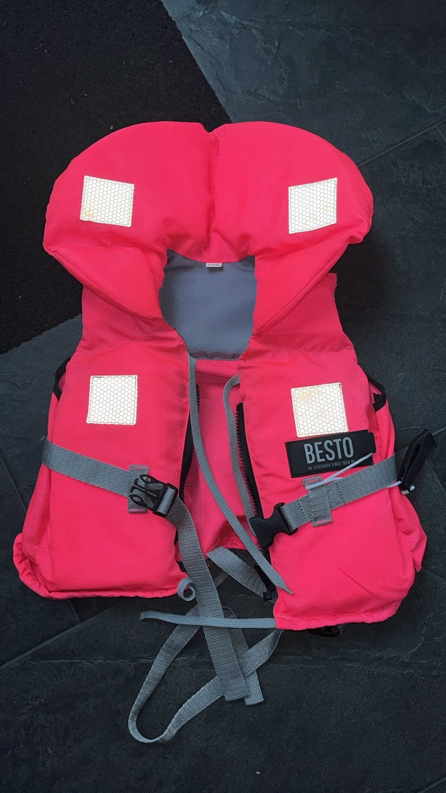 BESTO reddingsvest 15-20 kg roze, Watersport en Boten, Watersportkleding, Ophalen, Zo goed als nieuw