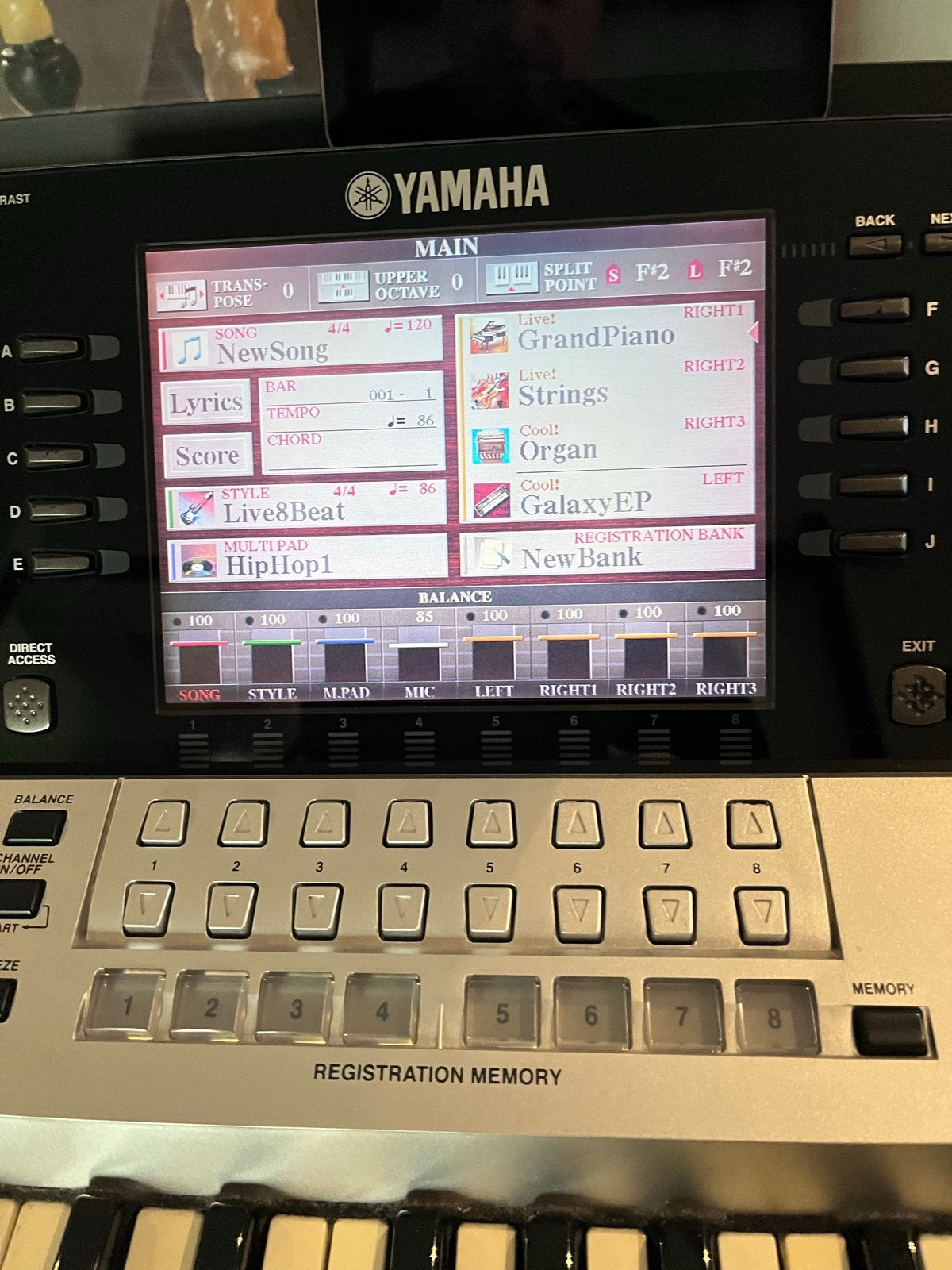 Gezocht: Defecte Yamaha Tyros 1 (display, behuizing, etc.), Muziek en Instrumenten, Keyboards, Gebruikt, 61 toetsen, Yamaha, Aanslaggevoelig