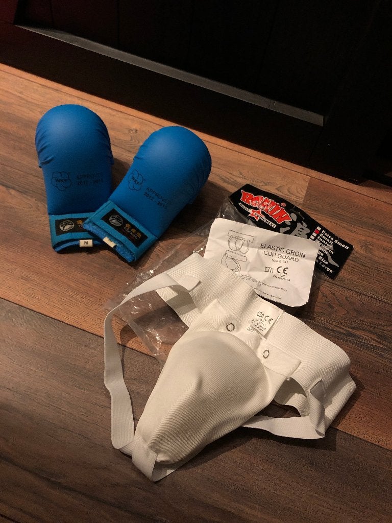 Karakte tok & vuistjes/handschoenen | kids, Sport en Fitness, Maat XS of kleiner, Vechtsportbescherming, Ophalen of Verzenden