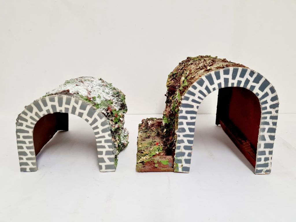 Modelspoor H0 2x tunnels, Hobby en Vrije tijd, Modeltreinen | H0, Overige merken, Gebruikt, Gelijkstroom of Wisselstroom, Brug, Tunnel of Gebouw