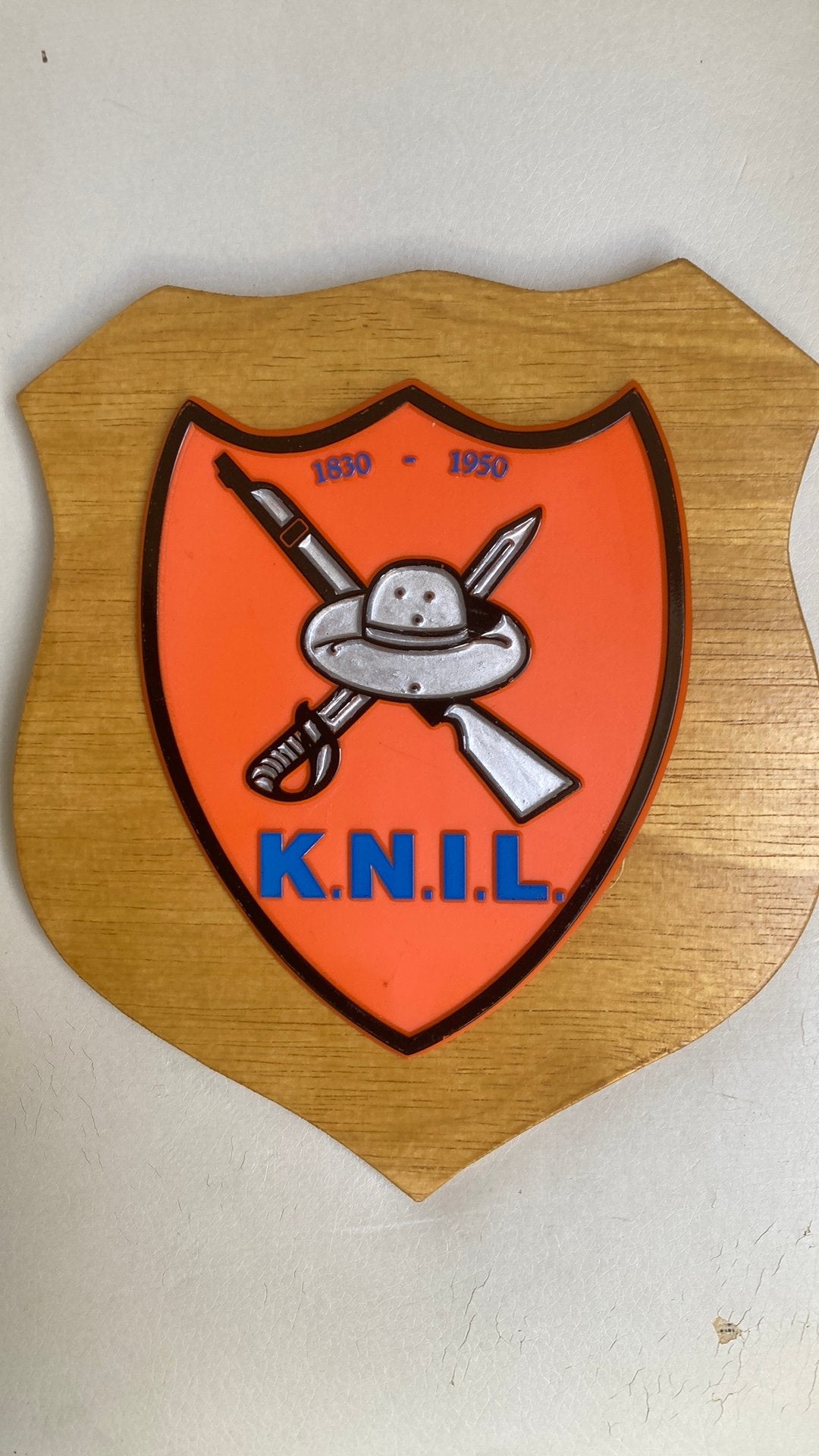 KNIL schildje, Verzamelen, Ophalen of Verzenden, Landmacht, Nederland, Embleem of Badge