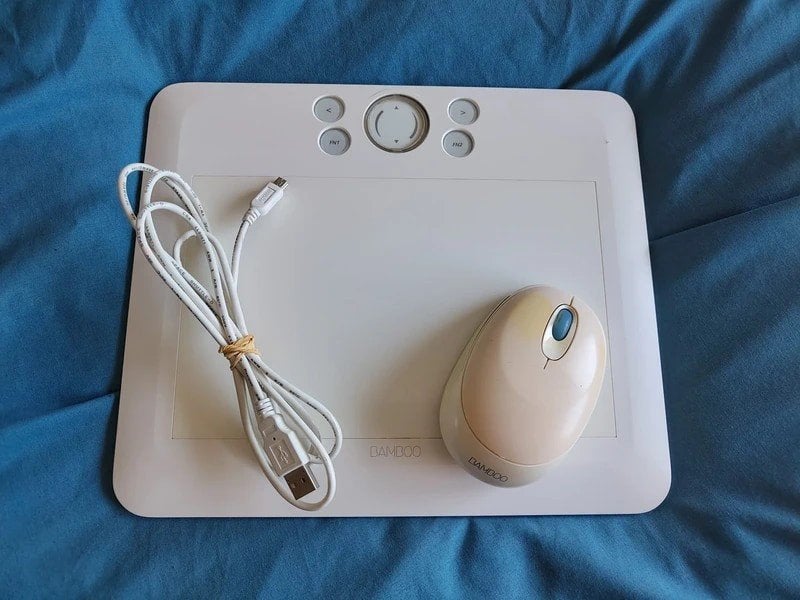Wacom Bamboo Fun CTE-650 tekentablet - incl. muis en kabel, Ophalen of Verzenden, Zo goed als nieuw, Bedraad, Wacom Intuos