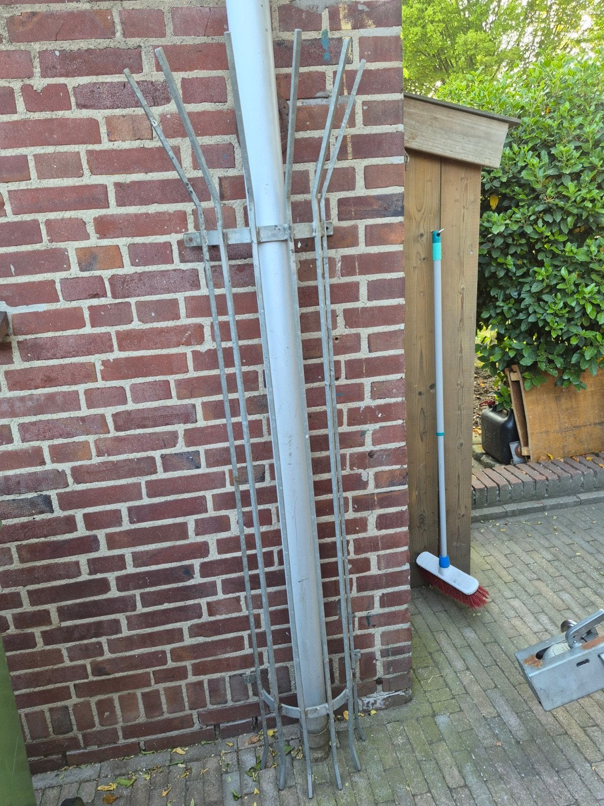 Metalen plantensteun / klimrek voor planten, Ophalen
