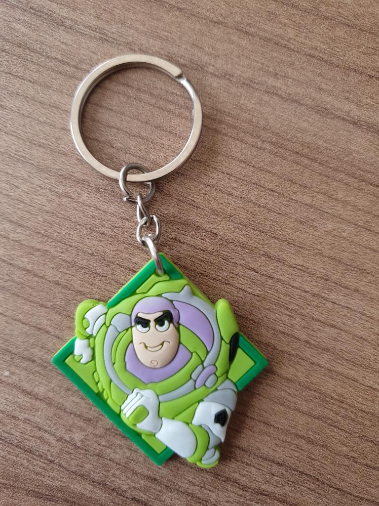 Buzz lightyear van Toy story sleutelhangers, nieuw!, Ophalen of Verzenden, Nieuw, Feestartikel