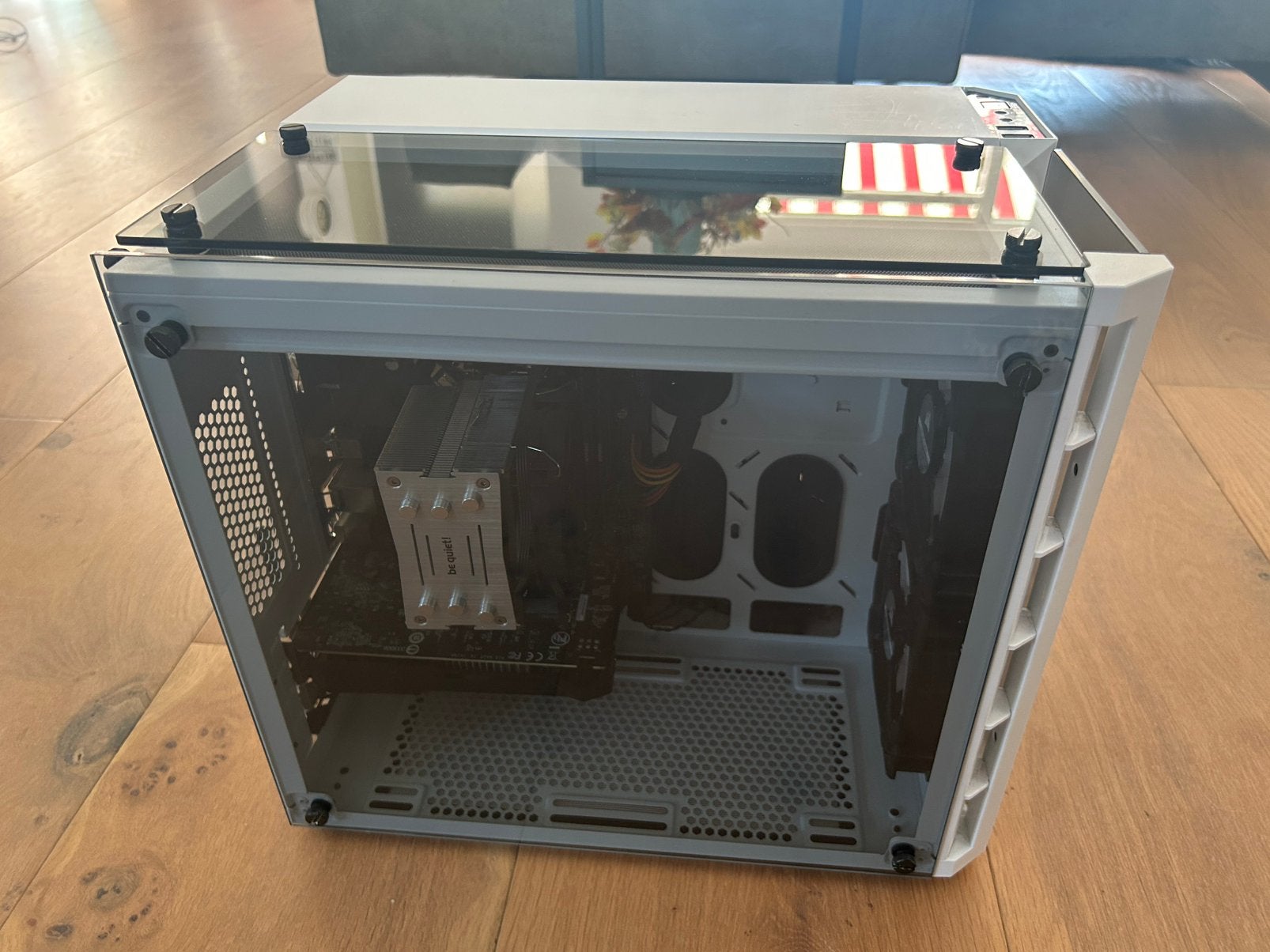 Foto 6 van Gaming PC / Desktop - i5-8400 - GTX 1050 Ti - 16 GB RAM