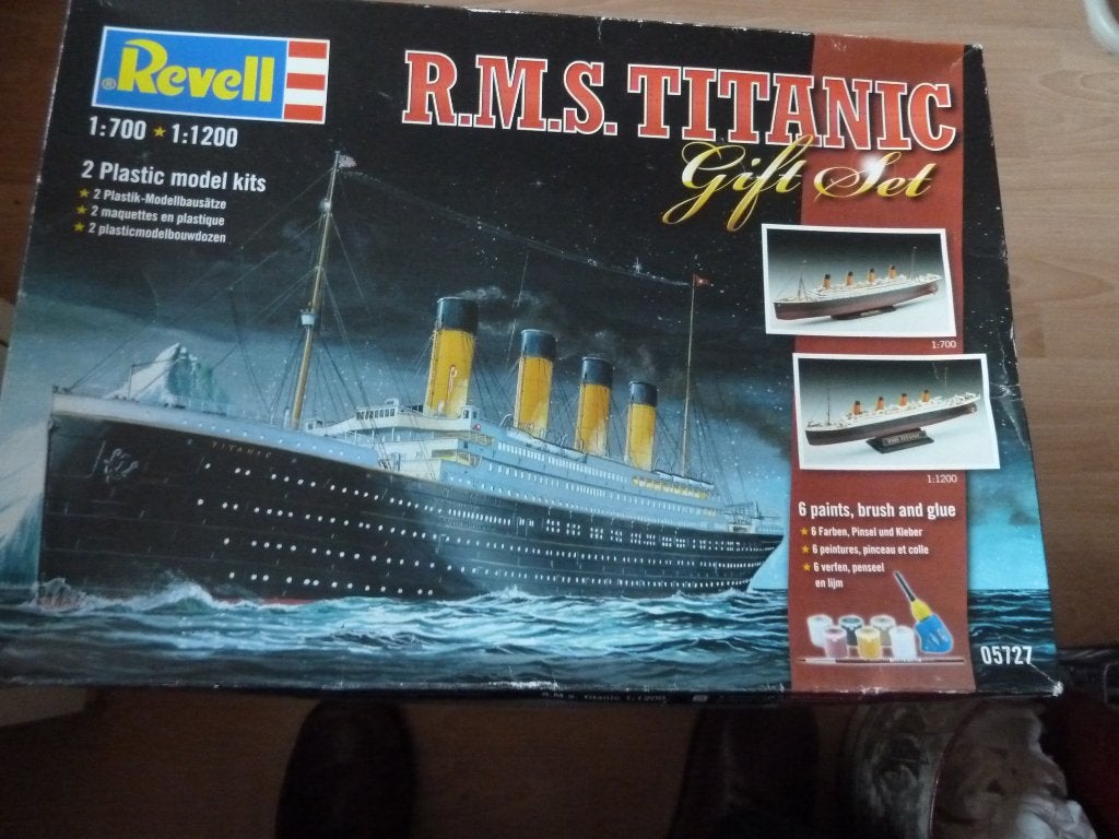 Revell Bouwdoos R.M.S.Titanic Gift set, Ophalen of Verzenden, Zo goed als nieuw, 1:200 of kleiner, Revell