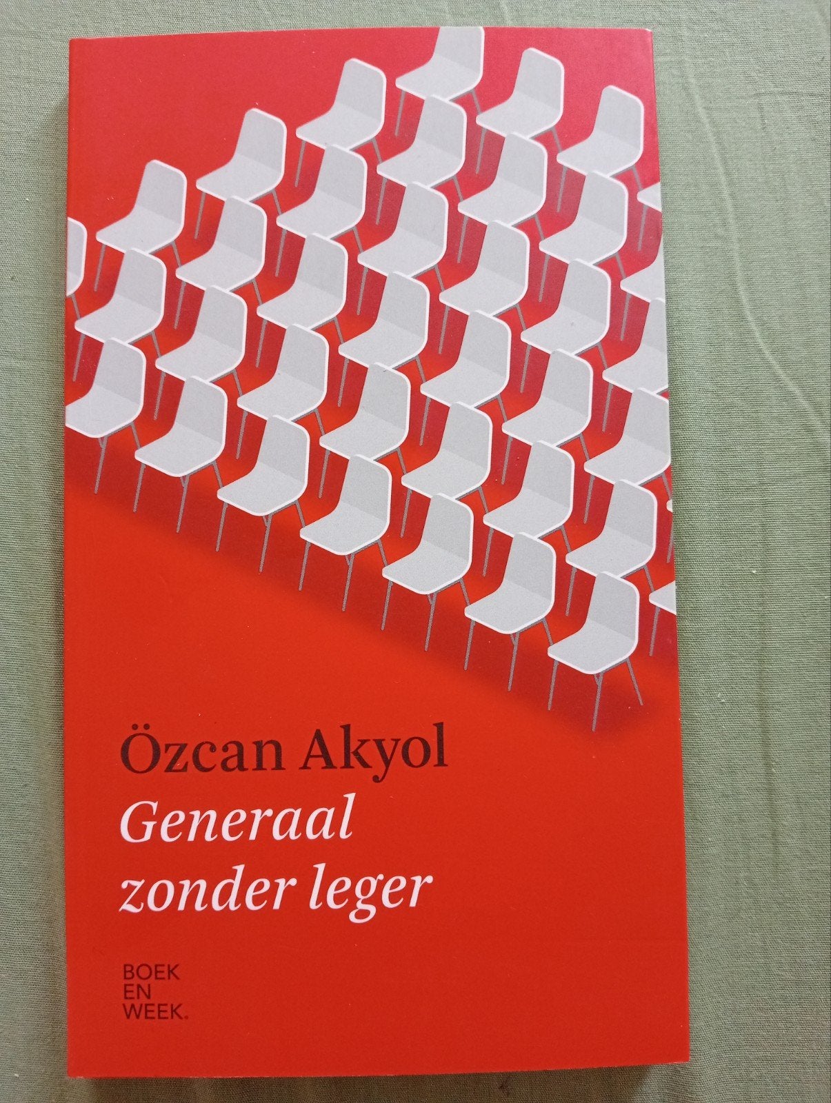 Generaal zonder leger - Özcan Akyol (Boek en Week), Ophalen of Verzenden, Zo goed als nieuw, Özcan Akyol, Nederland
