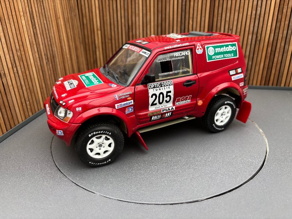 Mitsubishi Pajero Ralley #205 1:18 Solido MJ, Ophalen of Verzenden, Zo goed als nieuw, Auto, Solido