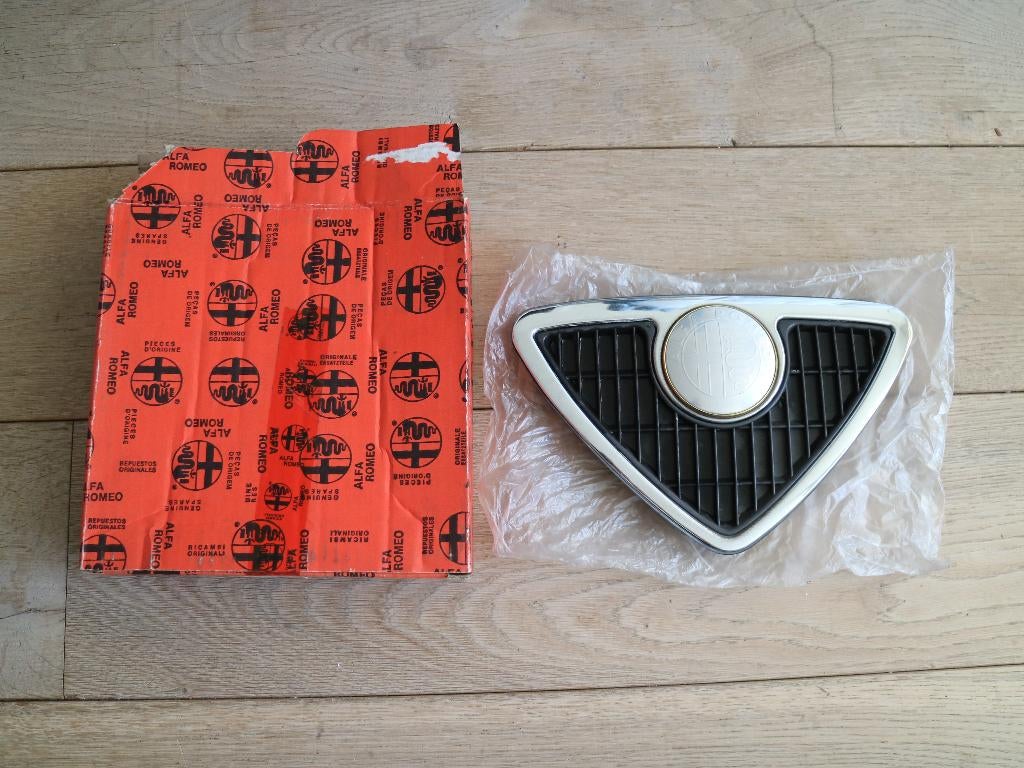 Originele Alfa Romeo 145 Facelift Grill– 2.0 QV/TS, Ophalen, Gebruikt, Alfa Romeo