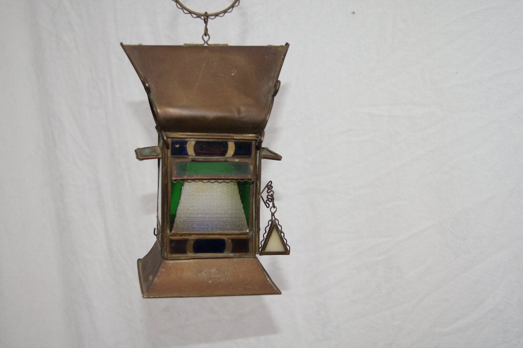 Antieke koperen lantaarn met glas-in-lood details, Huis en Inrichting, Gebruikt, Overige fittingen, Ophalen of Verzenden, Glas