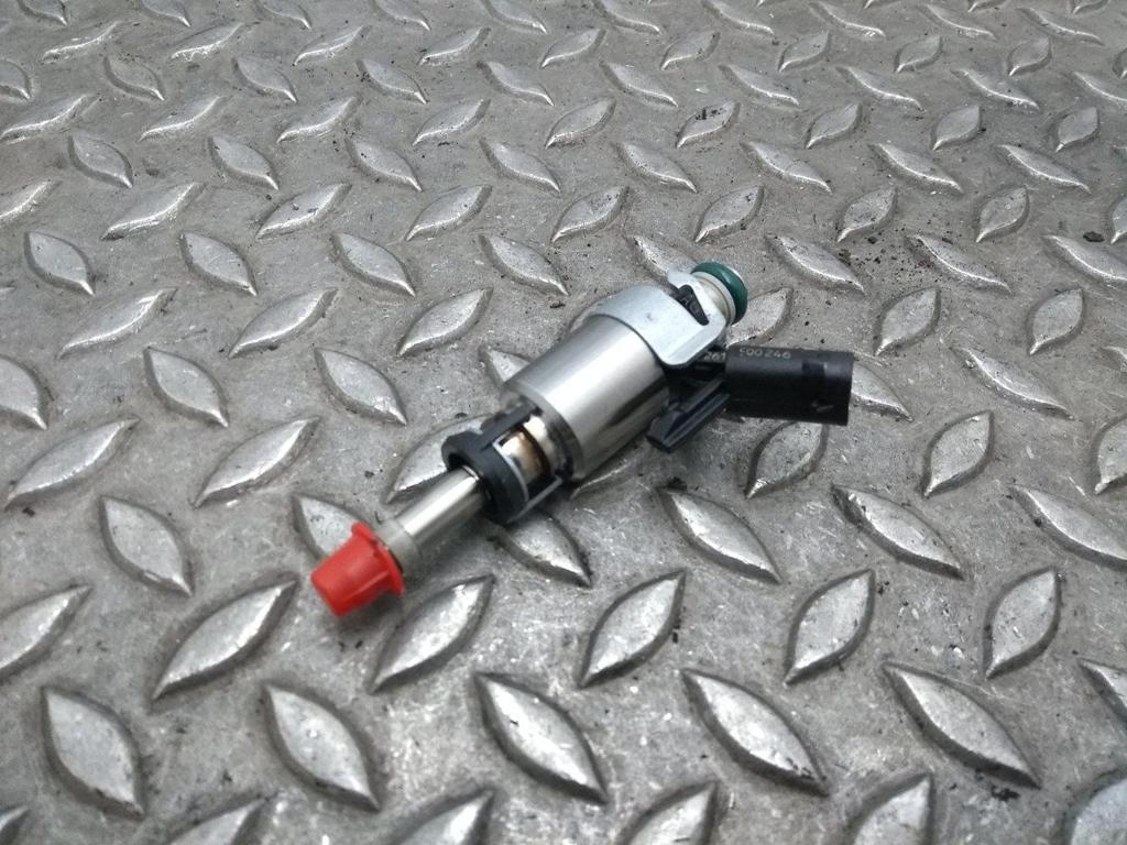 VOLKSWAGEN GOLF BRANDSTOF INJECTOR / VERSTUIVER 2016, Auto-onderdelen, Ophalen of Verzenden, Gebruikt, Stiba lid