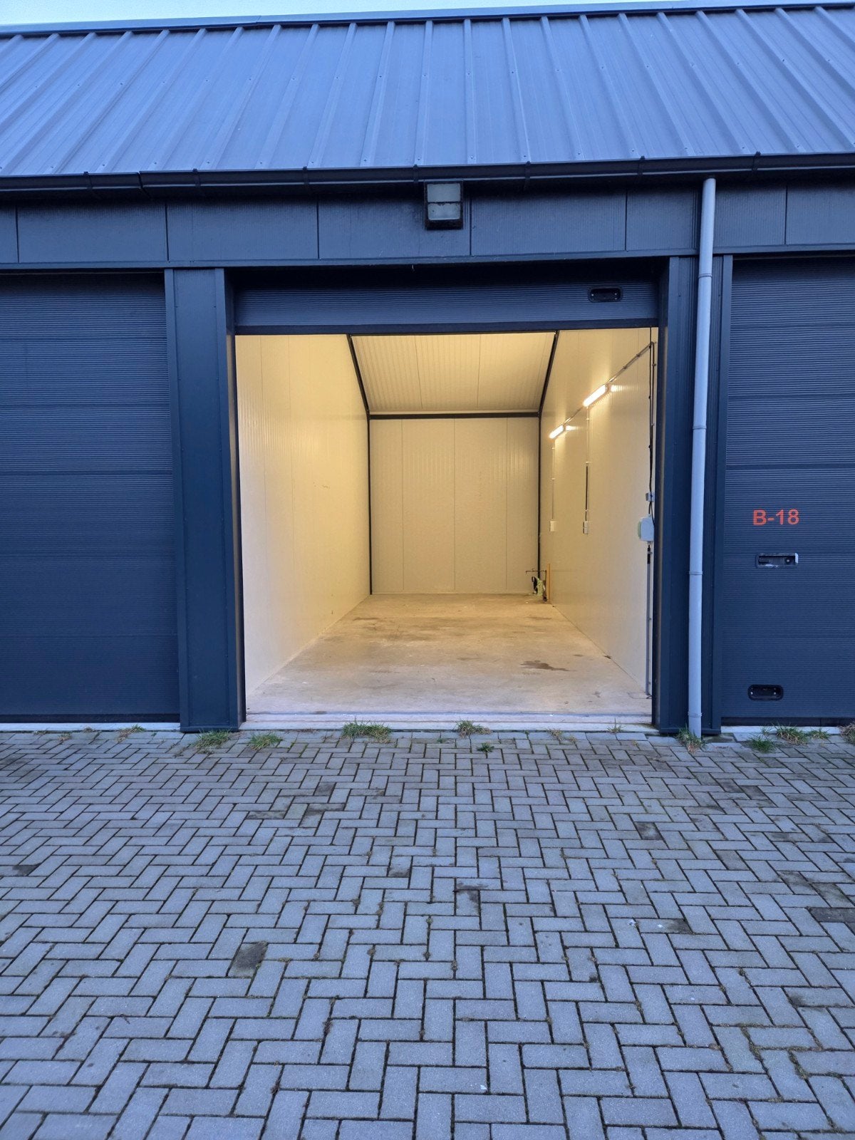Loods  in Lemmer te koop!