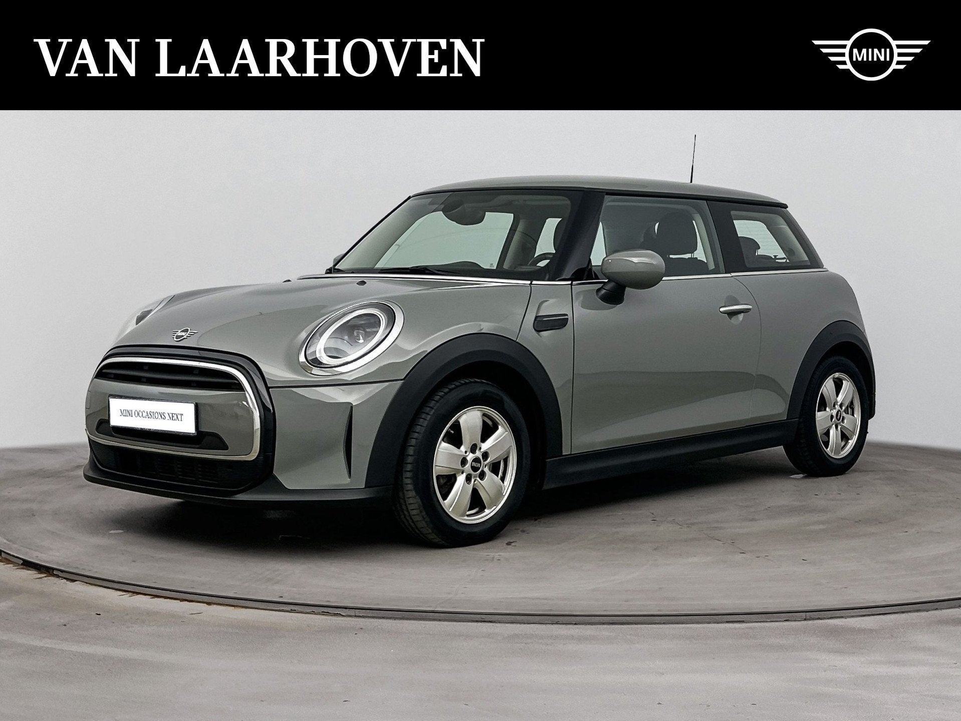 MINI Hatchback One Essential / LED / Cruise Control / Aircon