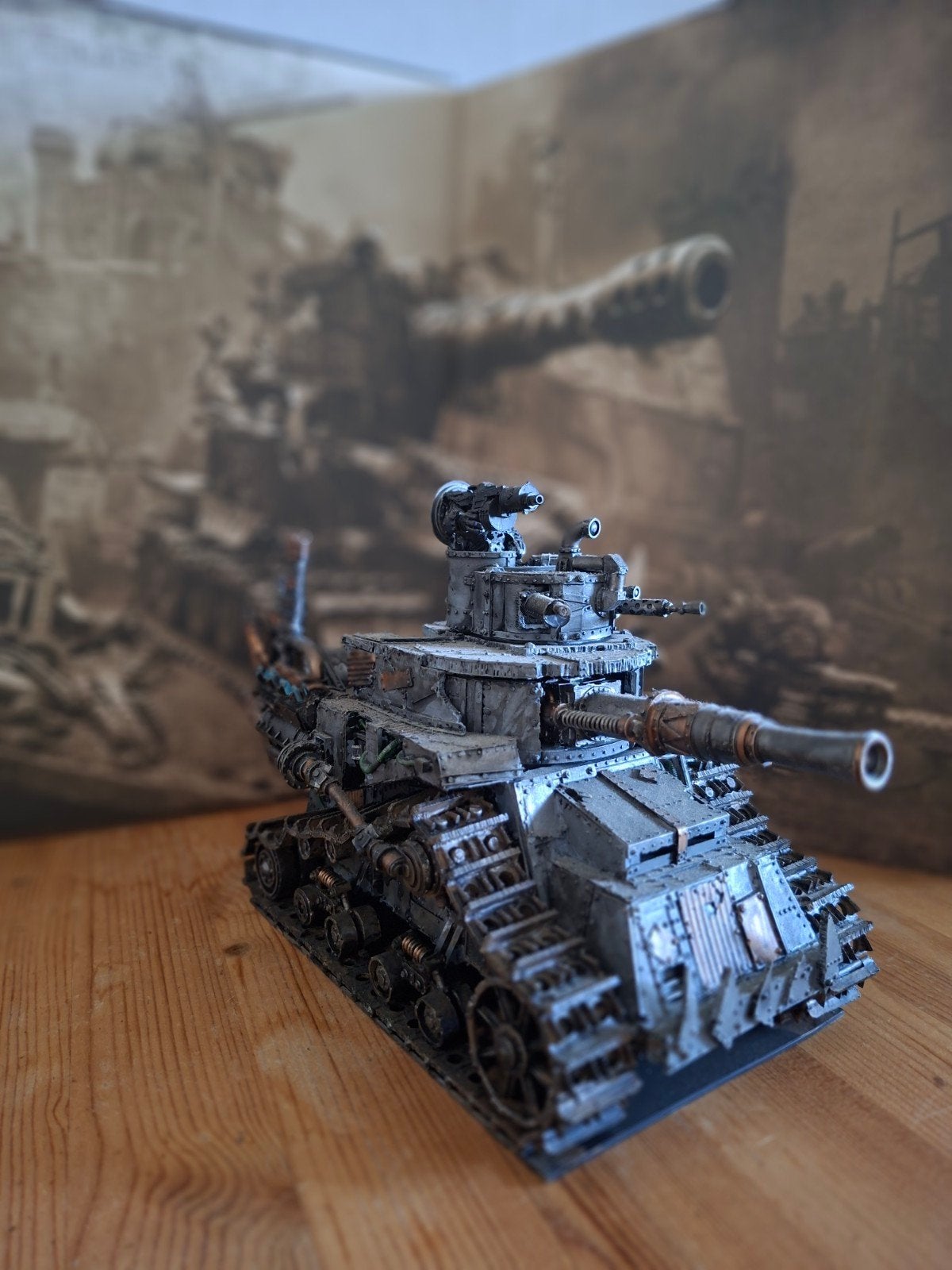Warhammer 40K Imperial Armour Volume Eight & Tank Set, Ophalen of Verzenden, Zo goed als nieuw, Warhammer, Boek of Catalogus