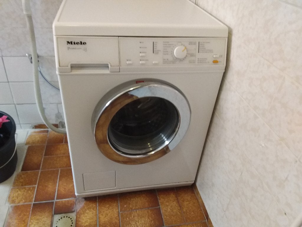 Miele Wasmachine Prima Vera, Witgoed en Apparatuur, Wasmachines, Ophalen, Gebruikt, Voorlader, 85 tot 90 cm
