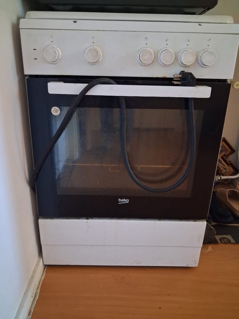Fornuis elektrisch, Zo goed als nieuw, Vrijstaand, 85 tot 90 cm, Elektrisch
