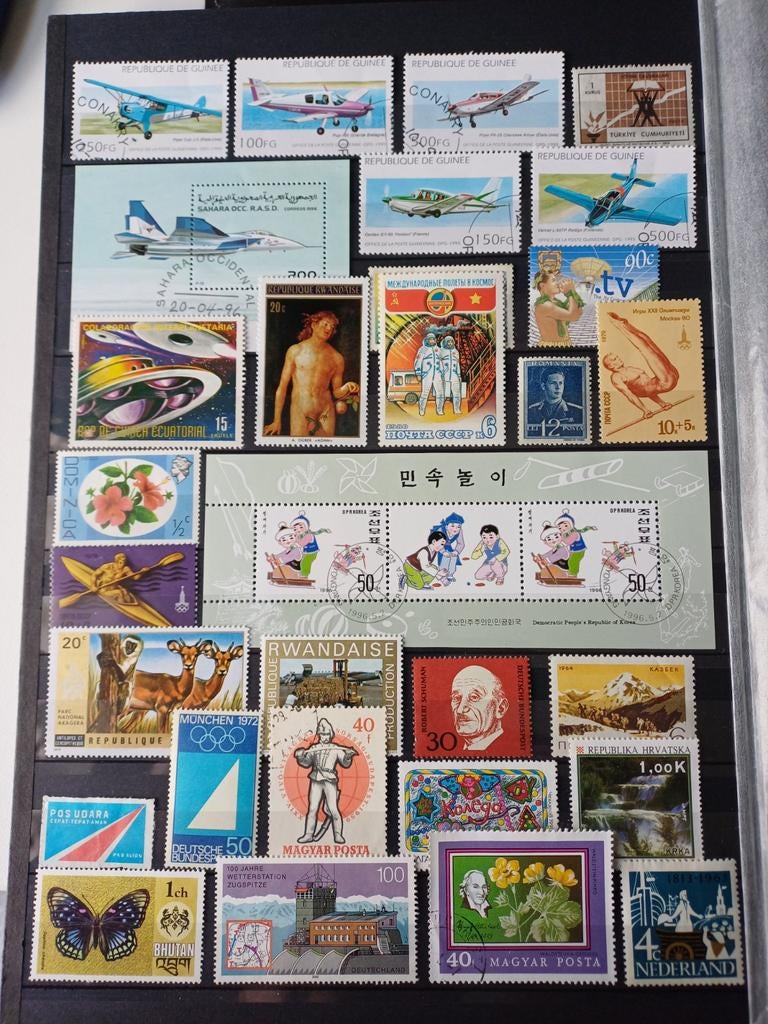 Postzegels van alles, Postzegels en Munten, Postzegels | Volle albums en Verzamelingen, Ophalen of Verzenden, Buitenland