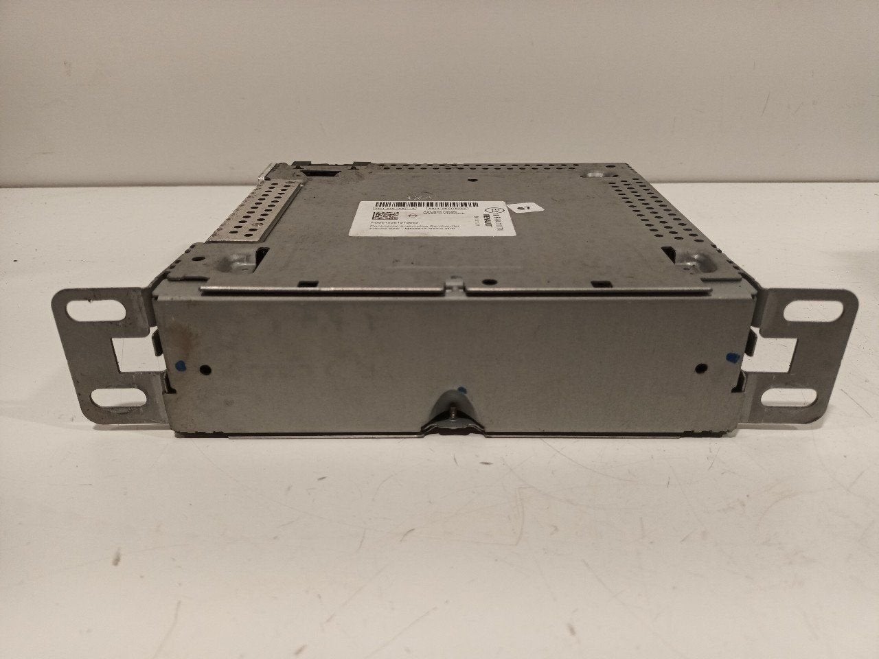 Radio Renault Zoé, Auto diversen, Autoradio's, Ophalen of Verzenden, Van der Ven Autorecycling B.V., Onderdelen@venauto.nl, Ettenseweg 76, 4706 PB Roosendaal, The Netherlands