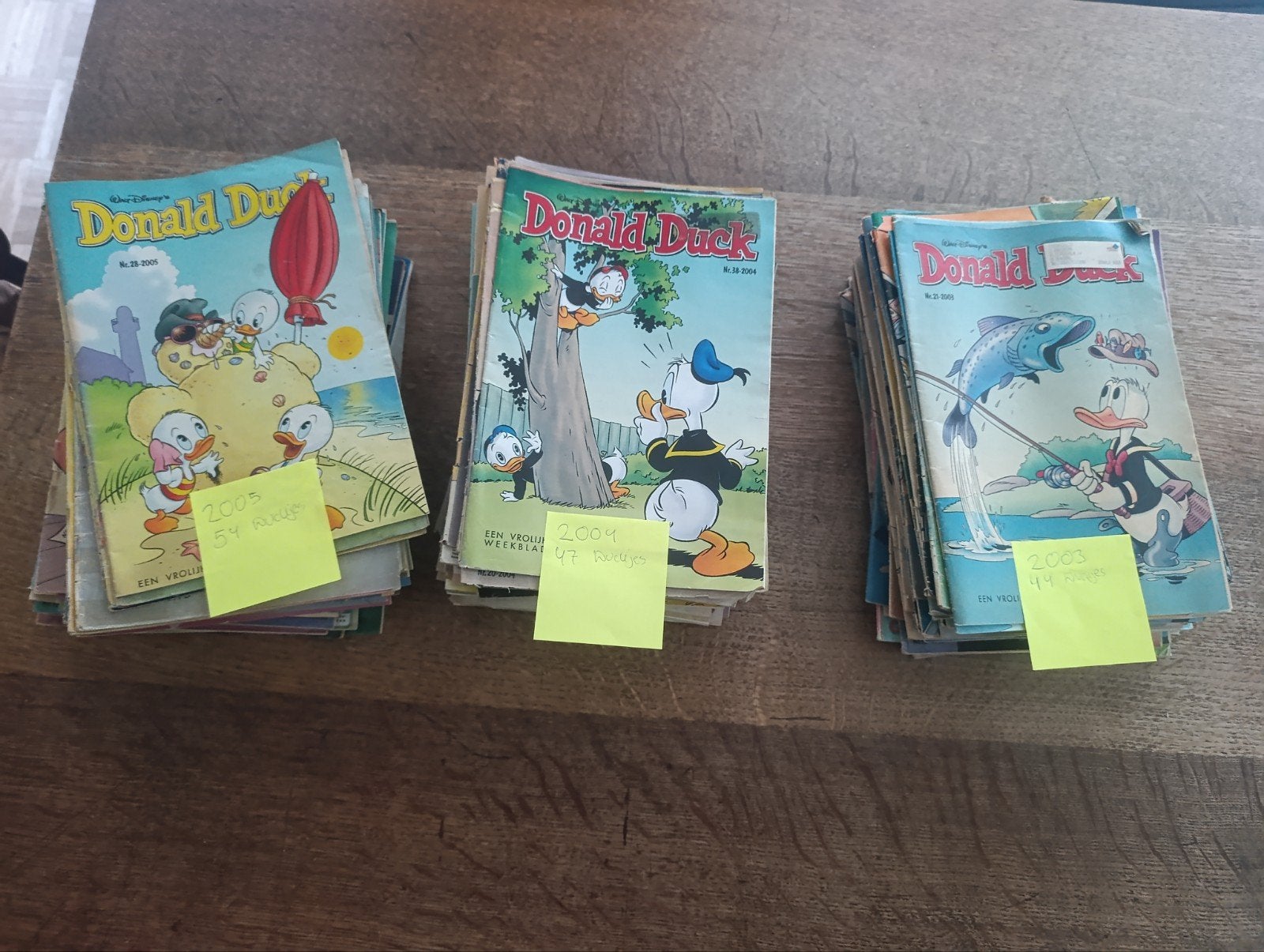 Donald Duck weekbladen 2003, 2004, 2005 - Complete jaargange, Gelezen, Ophalen of Verzenden, Walt Disney  Donald duck, Meerdere stripboeken