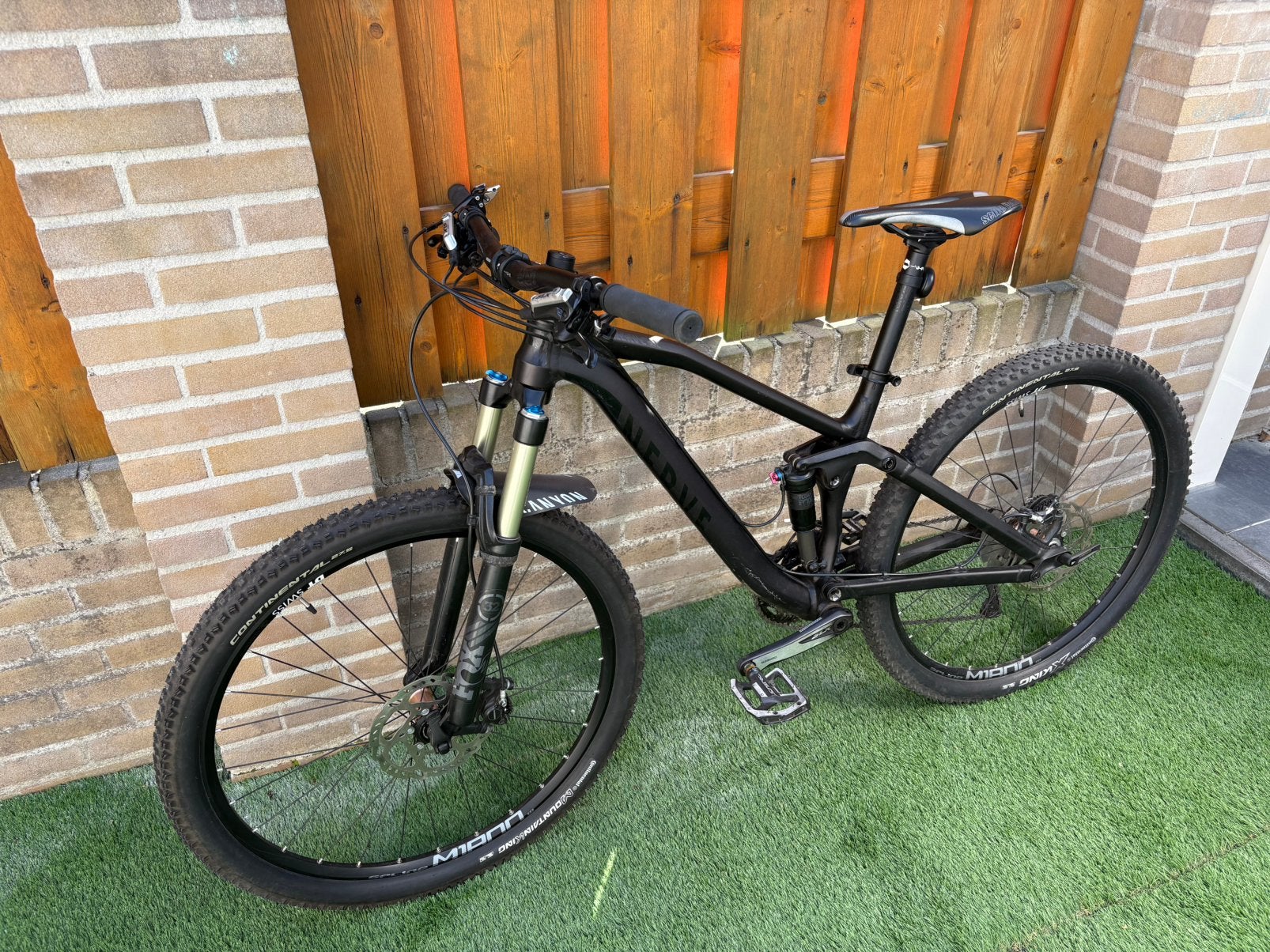 Canyon Nerve Full Suspension - Dames MTB zwart (maat S), Fietsen en Brommers, Fietsen | Mountainbikes en ATB, Gebruikt, Fully