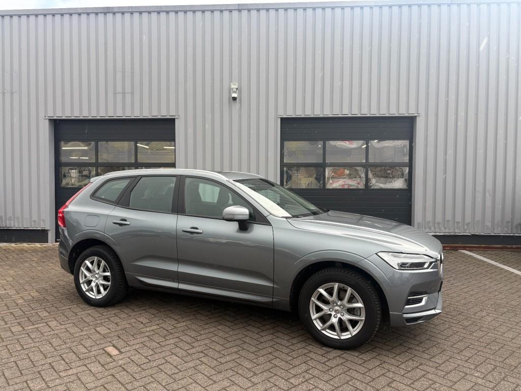 Volvo XC60 2.0 T8 AWD Momentum 360 cam I Adapt. cruise I Pan, Auto's, Gebruikt, 320 pk, Bedrijf, XC60