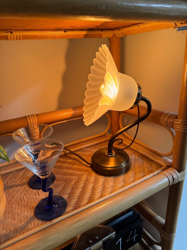Vintage lampje met bloemen vorm kap, Ophalen of Verzenden, Huis en Inrichting