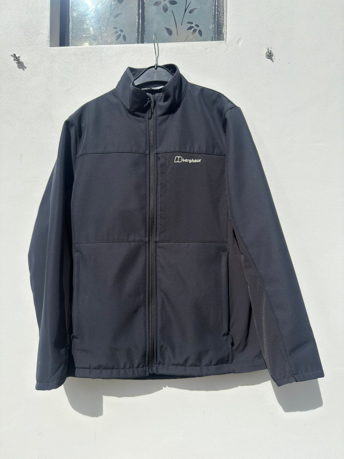 Berghaus Ghlas 3.0 softshell, Ophalen of Verzenden, Nieuw, Maat 52/54 (L), Blauw