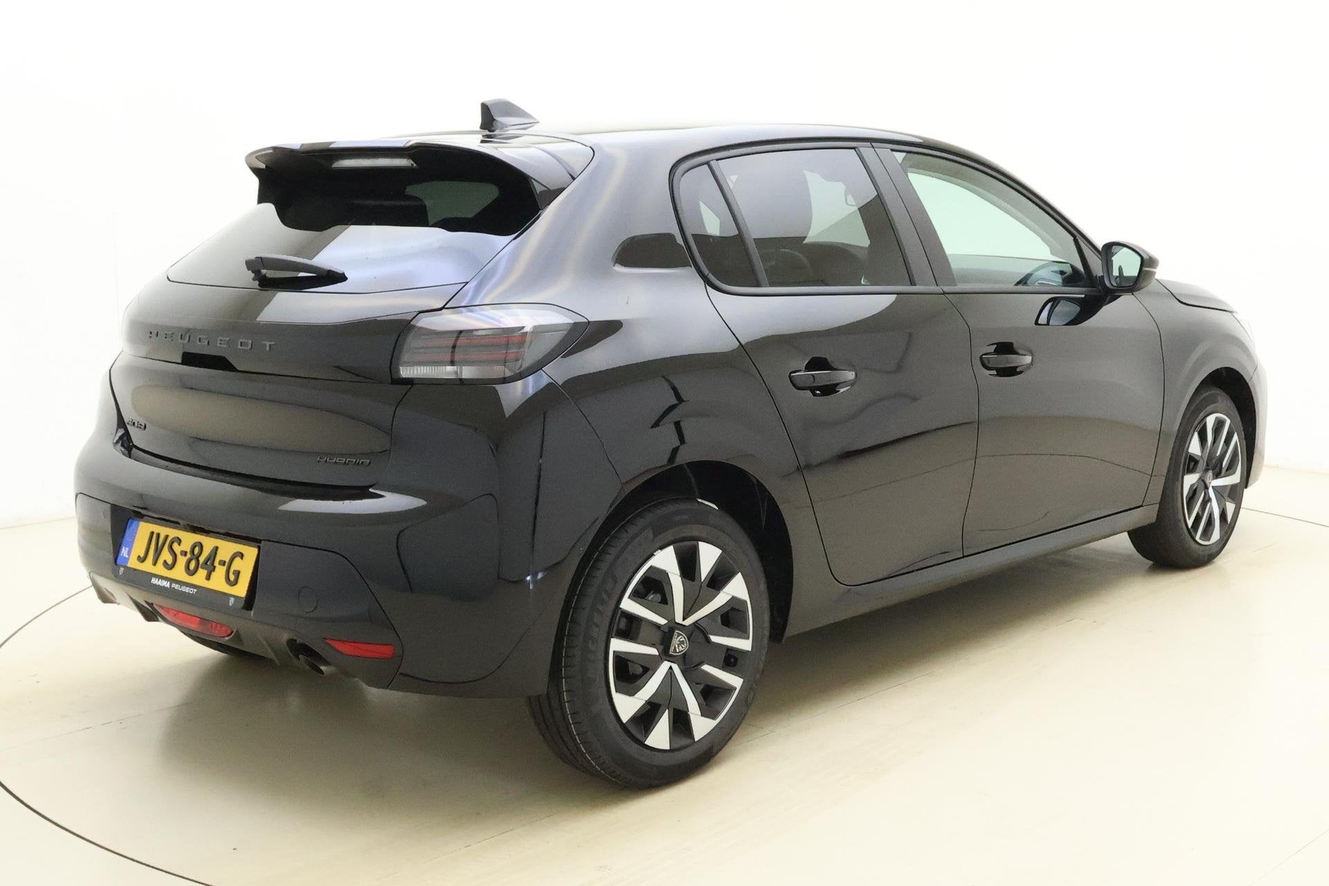 Peugeot 208 1.2 Hybrid 110 e-DCS6 Business LED l Camera l Cr, Auto's, Peugeot, 1195 kg, Euro 6, 1199 cc, Leder en Stof
