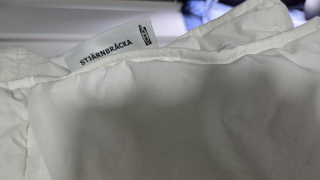 GRATIS: IKEA Stjärnbräcka 4-seizoenen dekbed, Huis en Inrichting, Slaapkamer | Beddengoed, Ophalen, Gebruikt, Wit, Tweepersoons