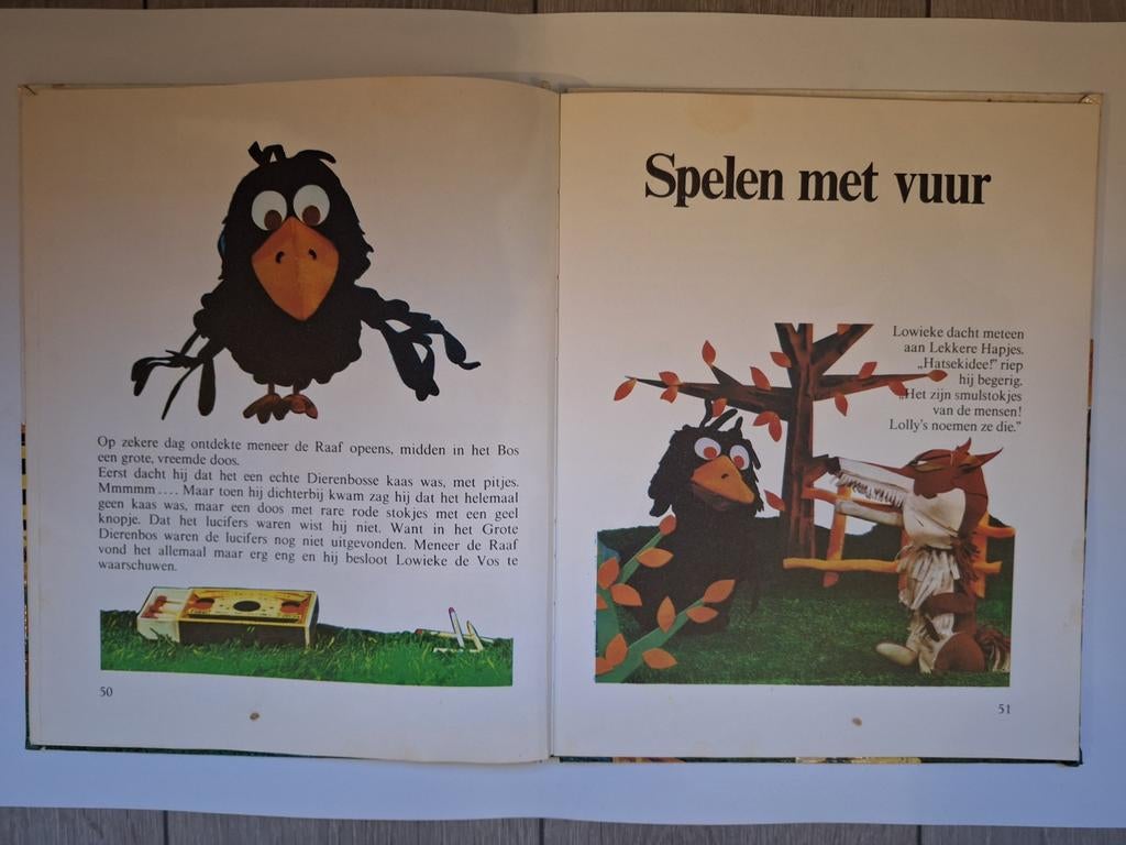 Groot Fabeltjesboek uit 1968
Leuk voor de verzamelaar., Ophalen of Verzenden, Gelezen