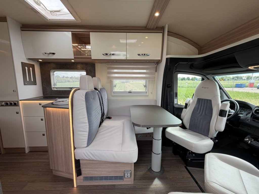 Bürstner Lyseo 660 M, Euro 6, 163 PK, MB Automaat,, Caravans en Kamperen, Campers, Automaat, 6 tot 7 meter, Bedrijf, Diesel