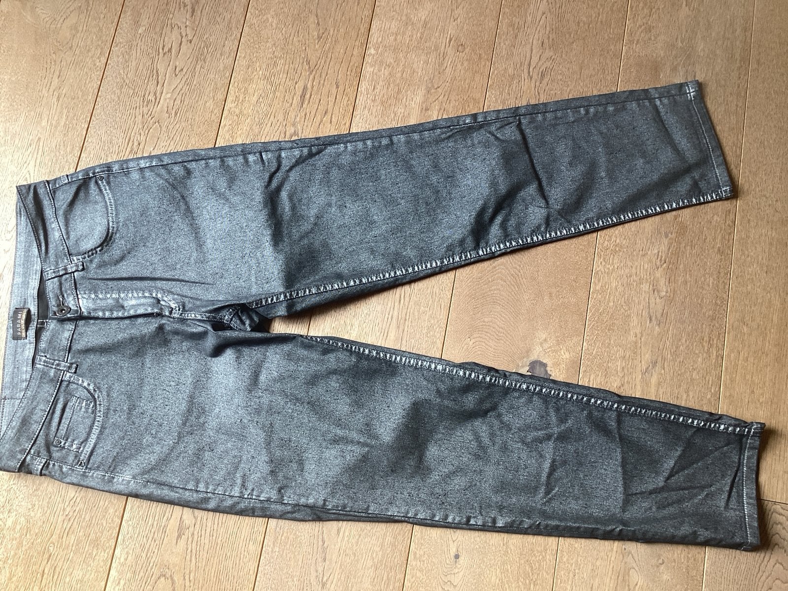 Parami Metallic Zilveren High Waist Loose Leg Jeans Maat 40, Kleding | Dames, Verzenden, Nieuw, Grijs, W30 - W32 (confectie 38/40)